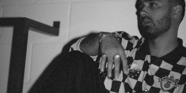 Bob Stache Unveils GROOOVE: A Pulsing, Analog-Fueled House Music Odyssey Bob Stache Unveils GROOOVE: A Pulsing, Analog-Fueled House Music Odyssey