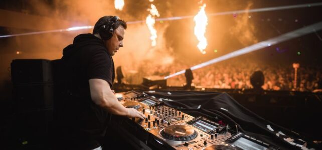 ‘IN SEARCH OF SUNRISE 21 – NIRVANA: FOR THE NEXT GENERATION OF DREAMERS’ MIXED BY MARKUS SCHULZ ‘IN SEARCH OF SUNRISE 21 – NIRVANA: FOR THE NEXT GENERATION OF DREAMERS’ MIXED BY MARKUS SCHULZ